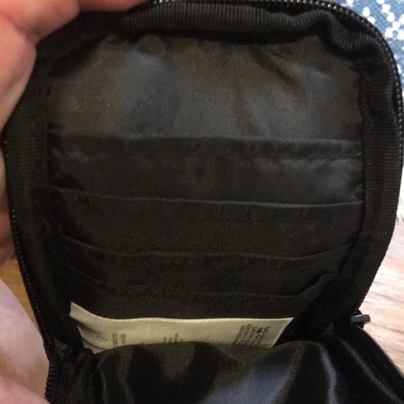 Hurley Rainbow Tie Dye Cell Phone ID Case NWT - Picture 8 of 8